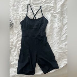 aritzia divinity 5” romper